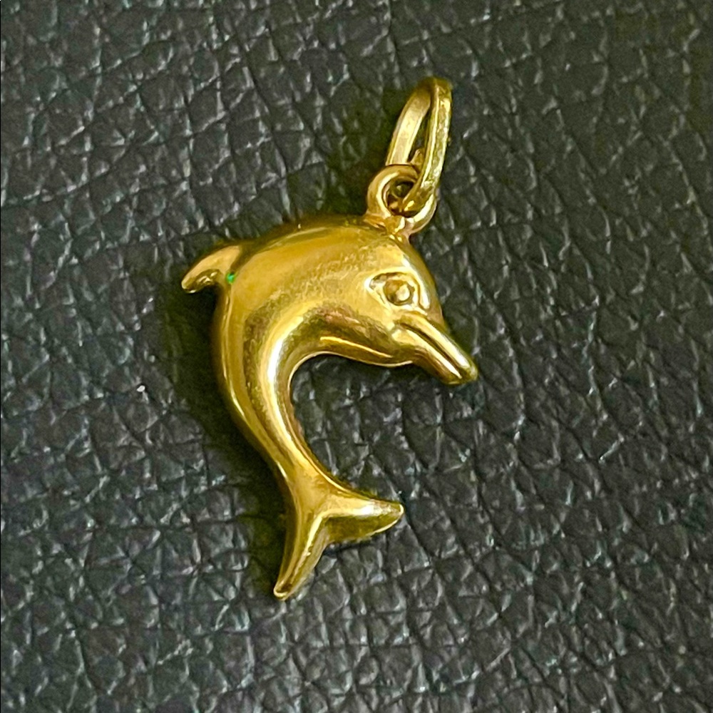 18K Gold Dolphin Stamped Pendant Stamped 750 - Picture 1 of 7